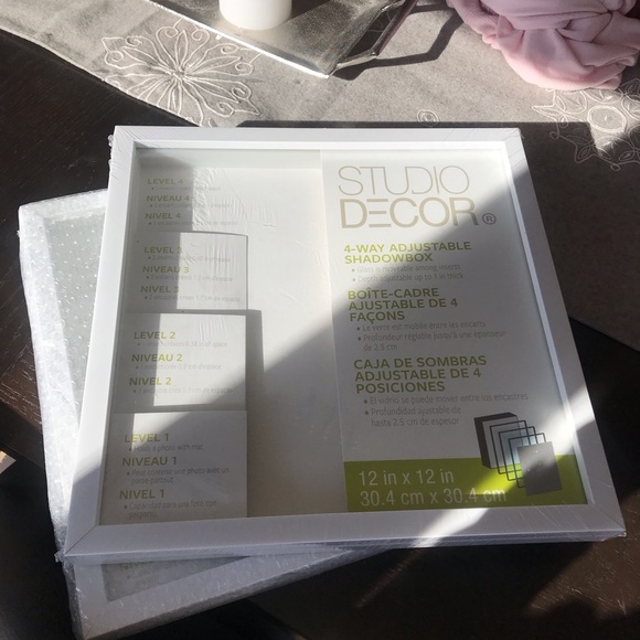 Set of 2 Studio Decor White Adjustable Shadowboxes - Picture 2 of 2